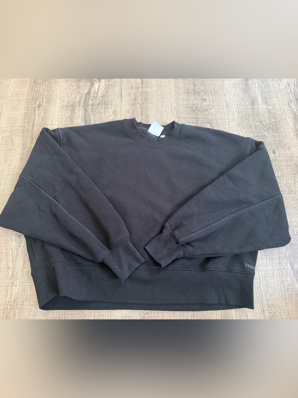 Aritzia TNA Black Cropped Sweatshirt Mega Fit size 2